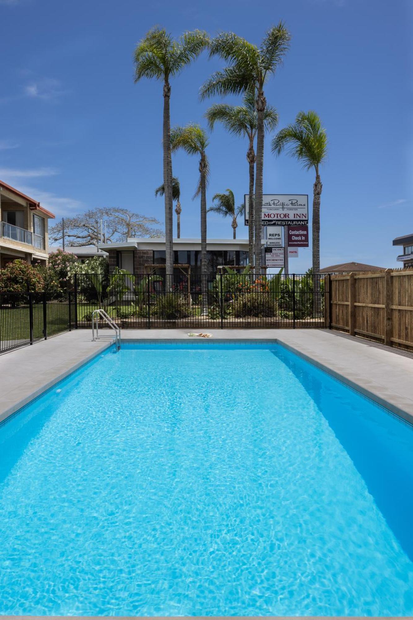 South Pacific Palms Motor Inn Tuncurry Kültér fotó